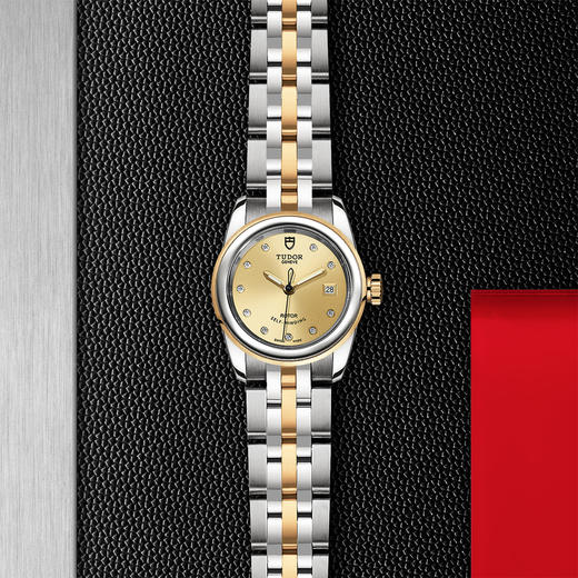 帝舵骏珏日历型 | 钢表壳，直径26毫米  镶钻表盘 商品图0