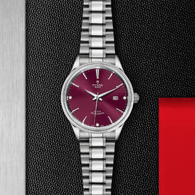 帝舵风尚系列 | 钢表壳，直径41毫米  银色表盘