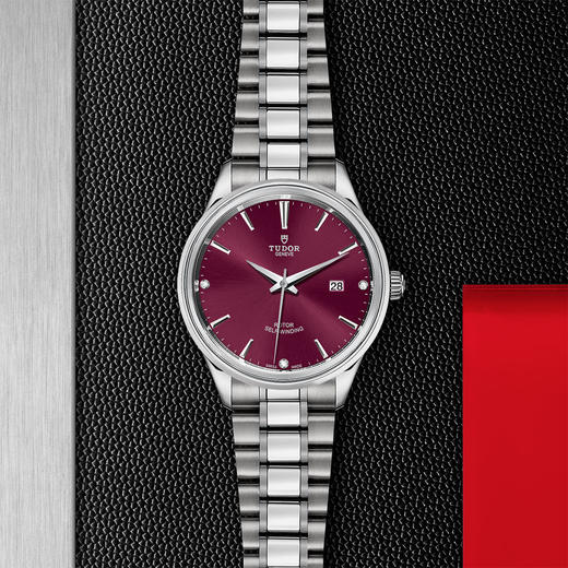 帝舵风尚系列 | 钢表壳，直径41毫米  银色表盘 商品图0