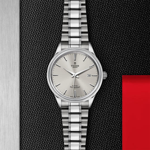 帝舵风尚系列 | 钢表壳，直径41毫米  银色表盘 商品图0