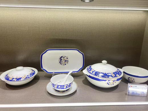 景德镇陶瓷 国瓷红叶 36头朝花夕拾 商品图0