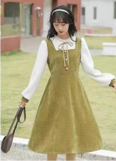 九朵连衣裙79（4楼） 商品图0