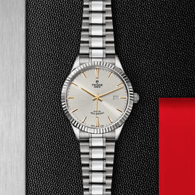 帝舵风尚系列 | 钢表壳，直径41毫米，银色表盘