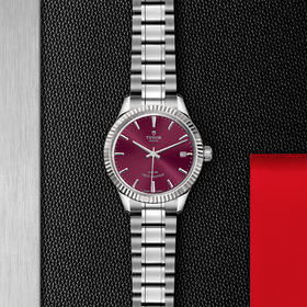 帝舵风尚系列 | 钢表壳，直径34毫米  酒红色表盘