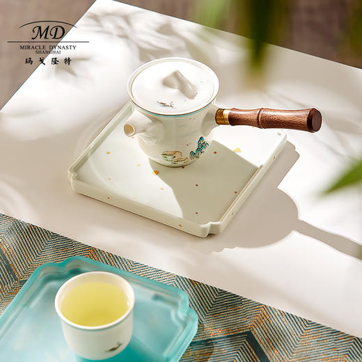 【玛戈隆特】B7F 西湖盛宴一壶两杯骨瓷功夫旅行茶具套装家用便携式礼盒装 商品图3