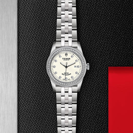 帝舵骏珏日历型 | 钢表壳，直径31毫米  镶钻表盘 商品图0