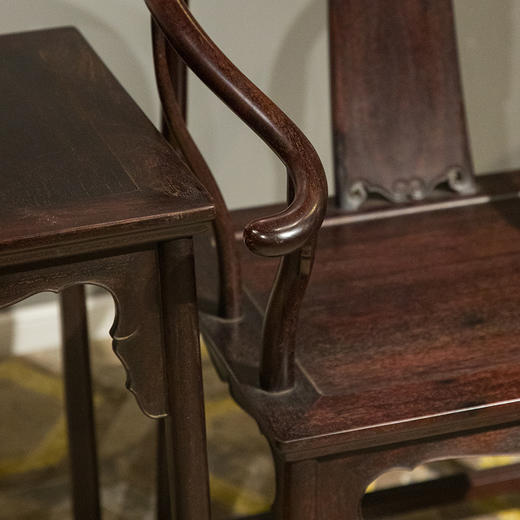 紫檀麒麟纹圈椅（两椅一几） 商品图2