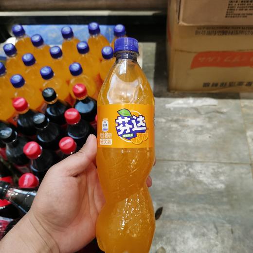 芬达橙味汽水680ml 商品图0