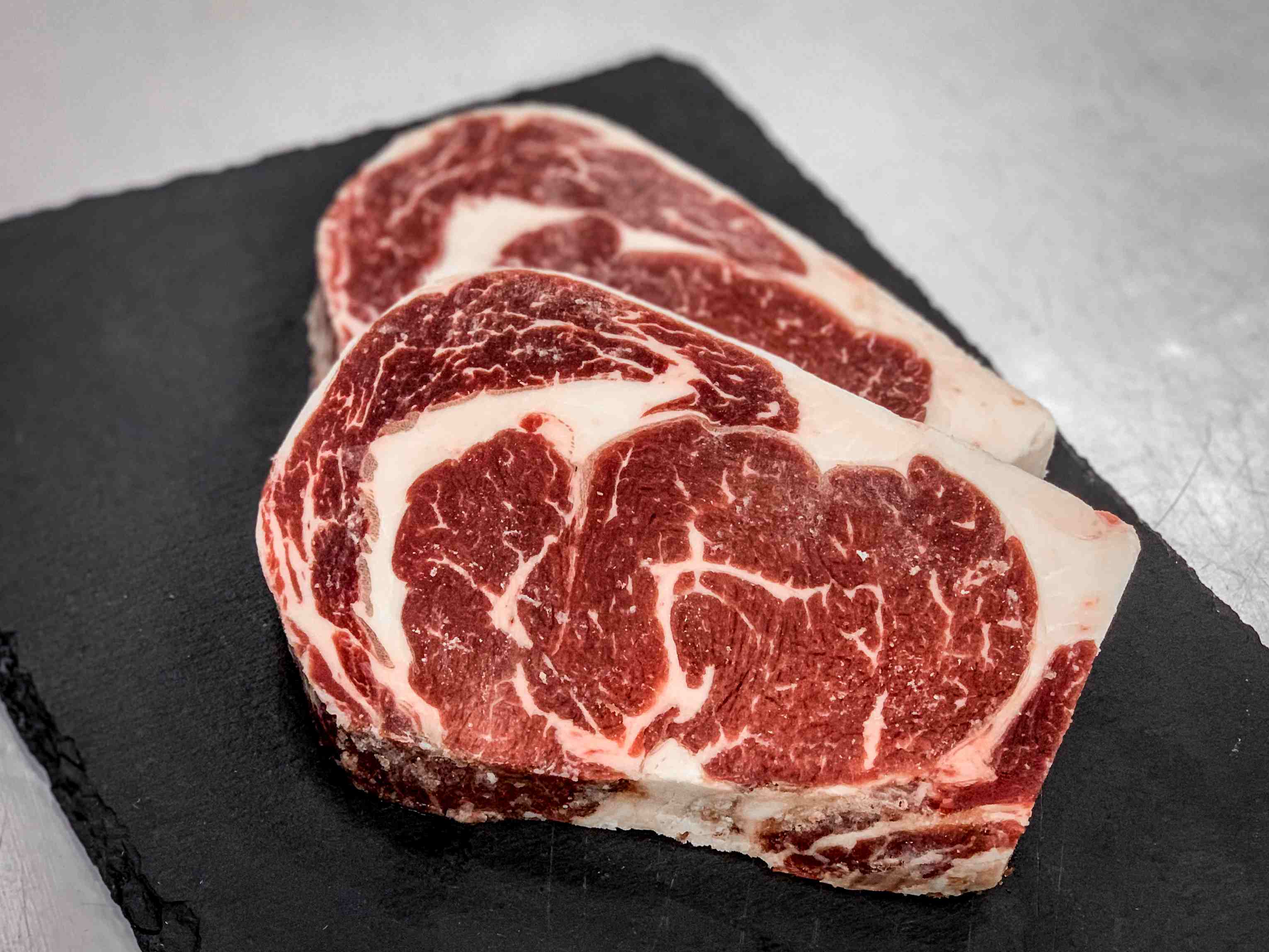 谷饲安格斯眼肉牛排300克1200克赠黑胡椒海盐