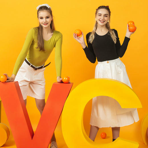 【全身维C的塑身美体衣】火爆达人圈新科技养肤衣！集美白润肤、补水保湿、自发热保暖为一体的内衣；德国微胶囊技术，严选维C萃取颗粒融入衣物纤维、嫩白肌肤修身打底衫，恢复水润少女肌！ 商品图2