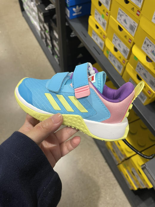 太可爱了吧！Adidas阿迪达斯乐高限量款 小童球鞋¥330直邮 商品图2