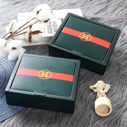 黛唯梵2022新款H潮牌HG酷奇奢品时尚男裤无缝透气四角裤盒装平角内裤男国庆清明出游 商品图0