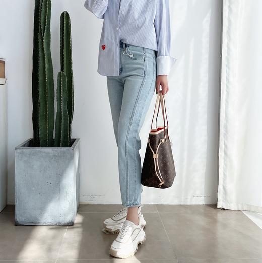 浅蓝色牛仔裤 商品图1