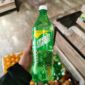雪碧柠檬味汽水1L家享装