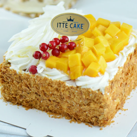 拿破仑榴芒双拼（2磅）  进口淡奶油、新鲜榴莲果肉、新鲜 芒果果肉、瑞士白巧克力、酥脆起酥夹心榴莲和芒果； 浓郁中伴随