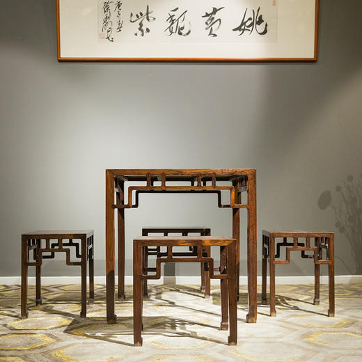 清 红木罗锅枨矮佬四面平方桌方凳成套（一桌四凳） 商品图0