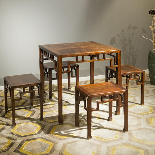 清 红木罗锅枨矮佬四面平方桌方凳成套（一桌四凳） 商品图4