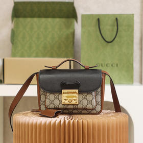 𝐩𝐚𝐝𝐥𝐨𝐜𝐤小锁扣邮差包#658487#正品皮