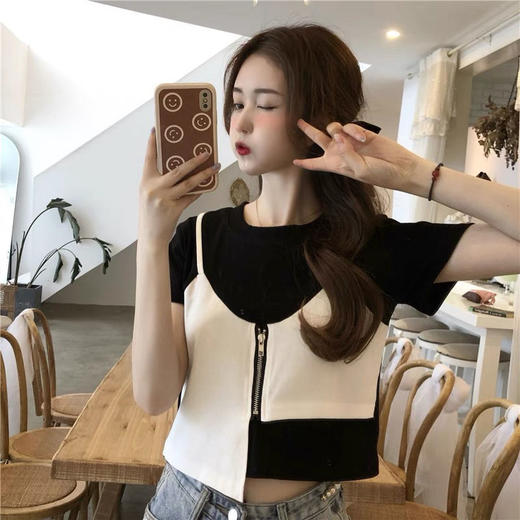 黛唯梵韩风chic上衣夏女装2022新款ins潮韩版显瘦假两件吊带拼接短款T恤国庆清明出游 商品图2