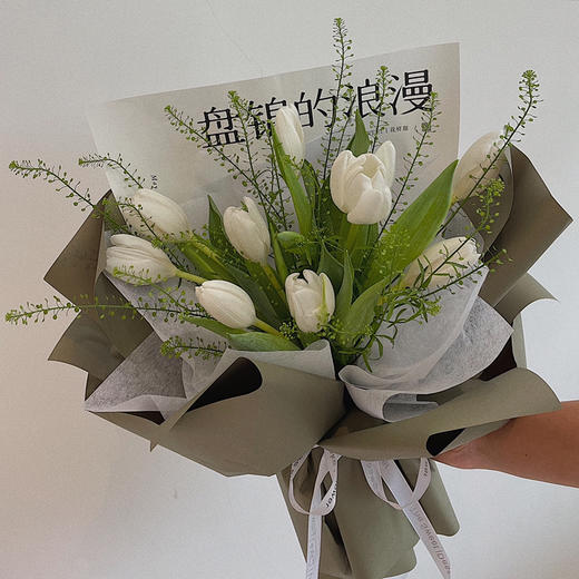 纯白郁金香 · 花束 商品图0