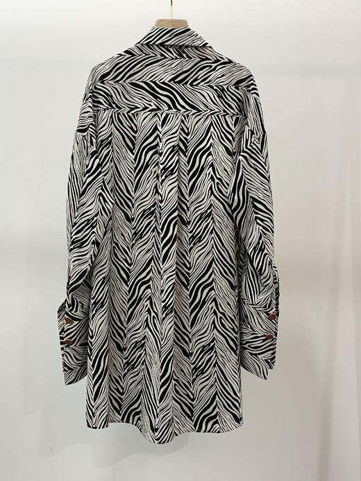 【内购不退换】【L3】臣禾 斑马纹中长款衬衫9203020177 商品图3