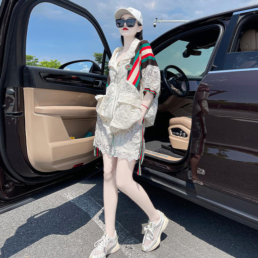 6IXTY-短裤套装女夏2022新款港风复古chic网红盐系炸街休闲时尚两件套 商品图1