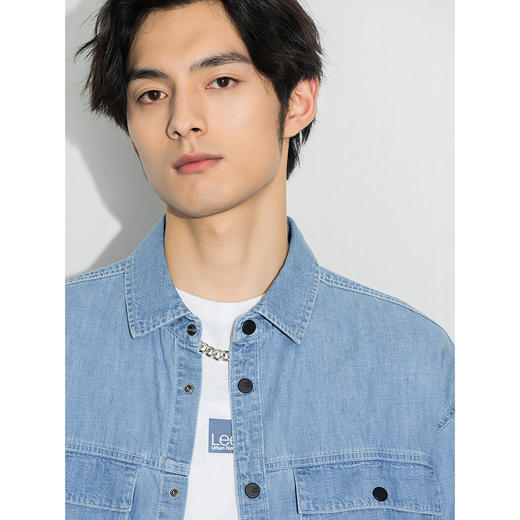 Lee商场同款22春夏新品舒适浅蓝男短袖牛仔衬衫LMT0015036VC-503 商品图4