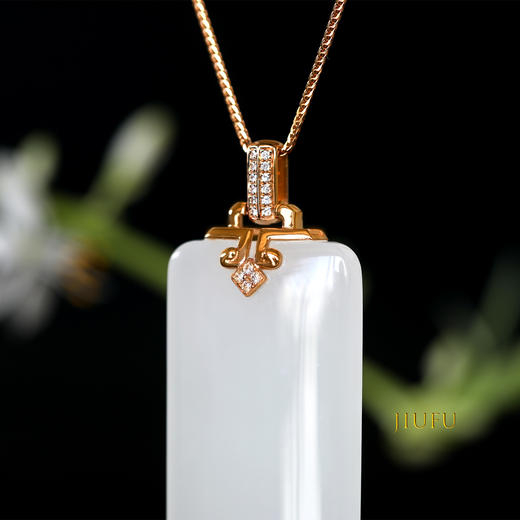 18K玫瑰金和田玉（白玉）镶钻吊坠--未央宫 /弧面方牌35*20*7mm 商品图2