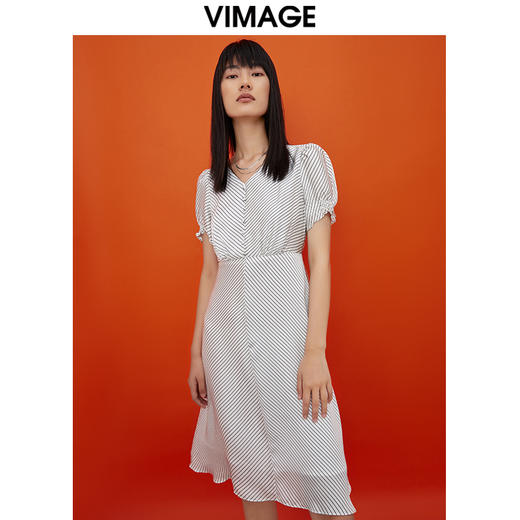 VIMAGE纬漫纪女装夏V领泡泡袖连衣裙中长裙V1307958 商品图0