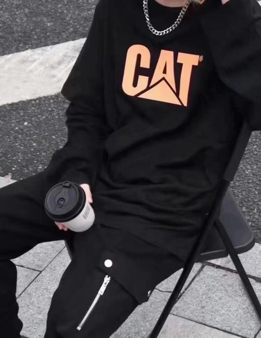 白菜价哦。新款推荐📣美国直邮黑灰2件248元🉐包税包邮到手🔥Caterpillar男女同款短袖T恤2件装，王一博街舞战队同款，谁穿谁炸街！ 商品图5