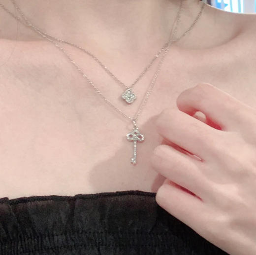 蒂夫尼鸢尾花项链-白金 商品图1