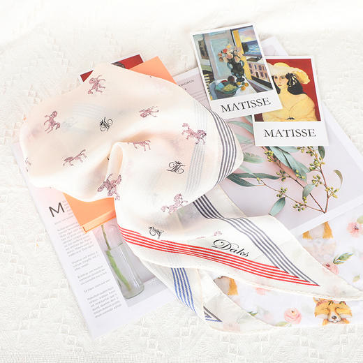 DA*S韩系时尚前为摩登风格小清新百搭桑蚕丝三角巾WXWD150 商品图0