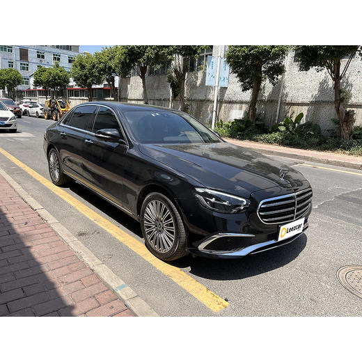奔驰 E 300 L 尊贵型 【长租-深圳】 商品图3