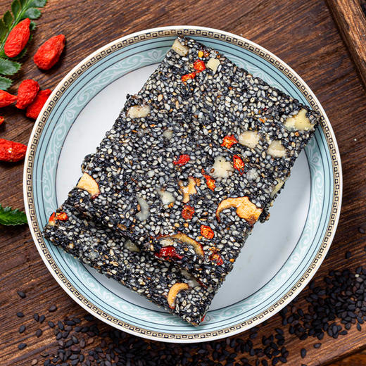 优选丨【4送1】黑芝麻糕&黑芝麻脆 手工制作，非遗传统点心， 独立包装 随时补充能量，黑芝麻片香脆，黑芝麻糕软糯不粘牙  商品图2