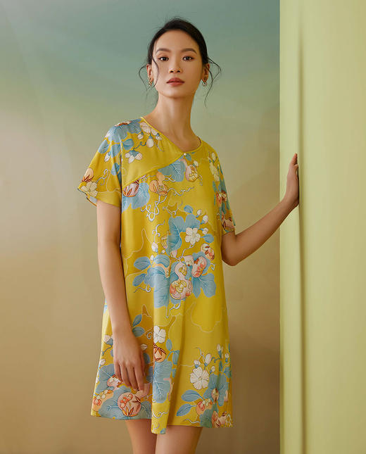 【皇锦】短袖斜襟领连衣裙 商品图3