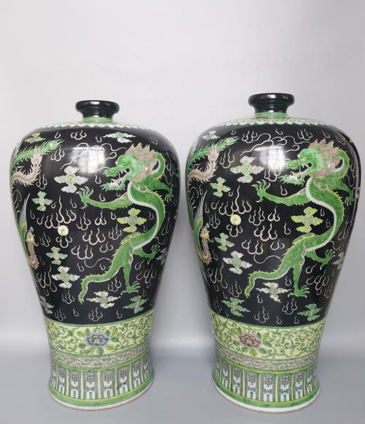 黑地素三彩龙凤梅瓶 商品图0