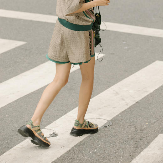 谜底短裤女2022夏季新款复古文艺撞色拼接A型休闲裤225MK6040 商品图2