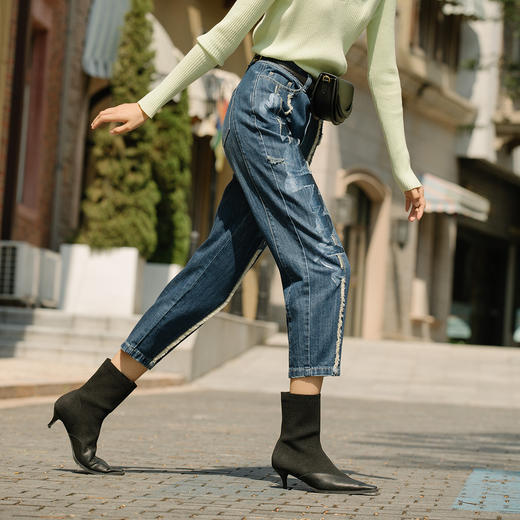 谜底纯棉牛仔裤女2022夏季新款新疆棉时尚文艺绣花宽松225MK6014 商品图2