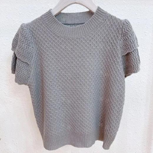 【浪漫复古韵味】啄木鸟百搭镂空泡泡袖上衣 商品图3