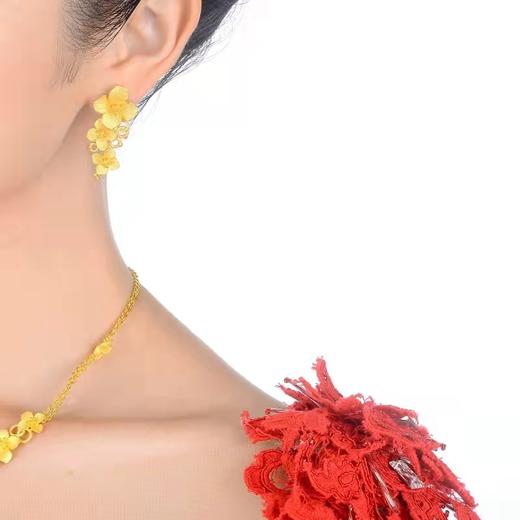 【计价黄金】2楼周生生婚嫁系列绣球花婚套（（计价黄金价格随每日金价浮动，下单前请咨询客服） 商品图7