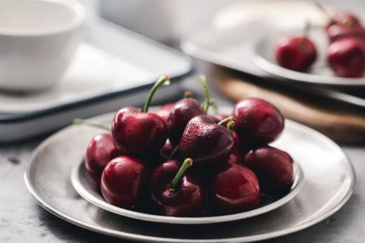 【大连美早樱桃】核心产区10年老树自然熟，原生态种植，无催熟无膨大剂。（72小时内发货，节假日顺延） 商品图4