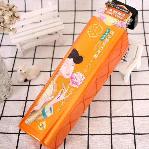 三生花精油香氛洗发露（清柔顺滑）800ml新老包装随机发货 商品图3