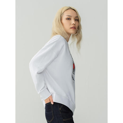 【Keith Haring联名】Lee 21新品宽松白色女卫衣L43611CUHK14 商品图4