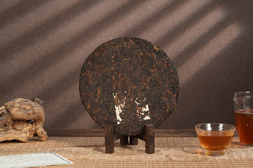 2008年兴海班章熟茶357g 商品图5