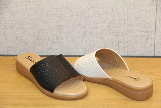 豪行女鞋夏新款21258031软底平跟真皮凉拖鞋女外穿低跟时尚女鞋拖 专柜正品 商品图4