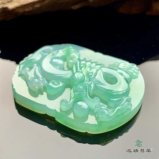 派瑞翡翠 翡翠挂件 糯种 绿色 商品图3