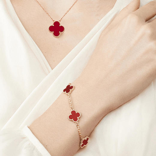 爆款项链手链耳钉三件套红玛瑙幸运四叶草等系列 优雅高端 商品图6