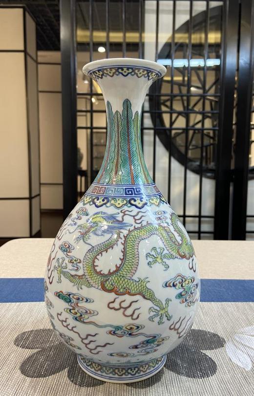 涂杏花：青花斗彩双龙玉壶春 商品图0