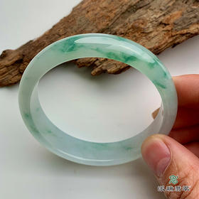 派瑞翡翠 翡翠手镯 糯冰种 飘绿花