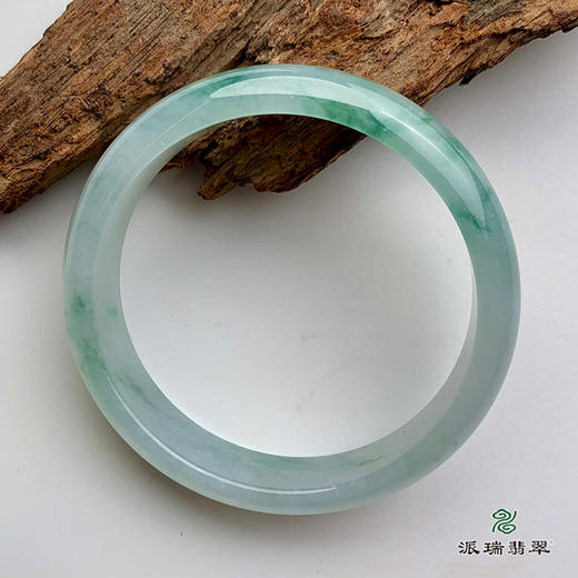 派瑞翡翠 翡翠手镯 糯冰种 飘绿花 商品图1